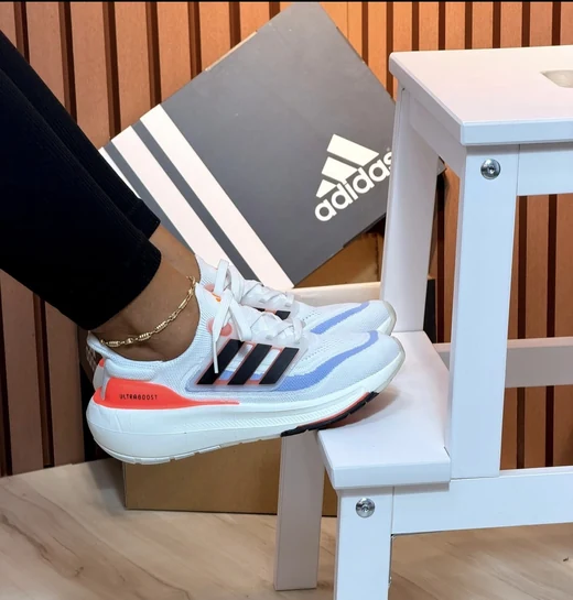 Adidas Ultraboost 5 en Adidas Ultraboost 5