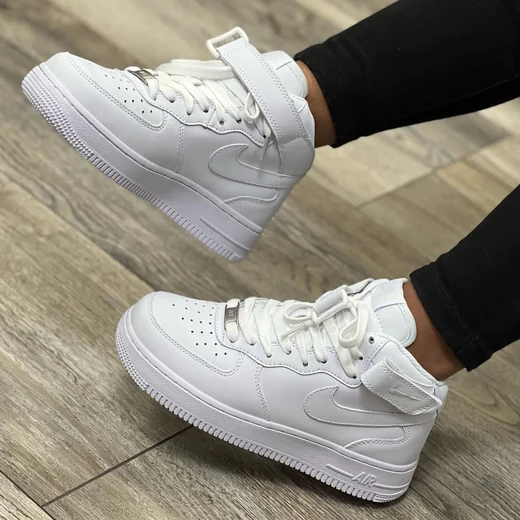 Nike Air Force 1 Mid en Nike Air Force 1 Mid