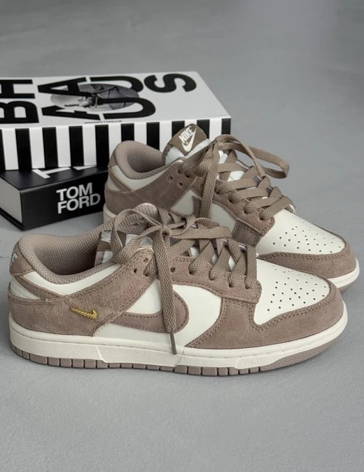 Nike Dunk Low en Nike Dunk Low