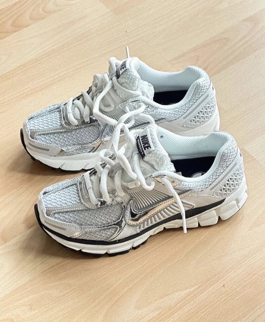 Nike Zoom Vomero 5 en Nike Zoom Vomero 5