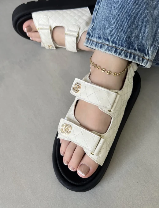 Chanel White en Chanel White