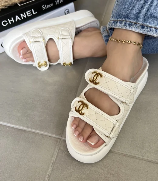 Chanel White en Chanel White