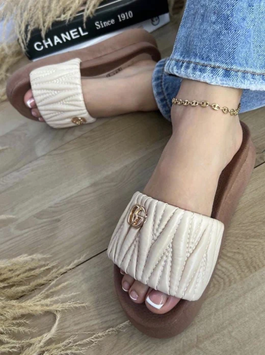 Gucci Beige en Gucci Beige