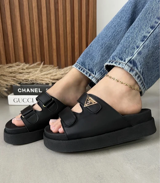 Guess Black en Guess Black