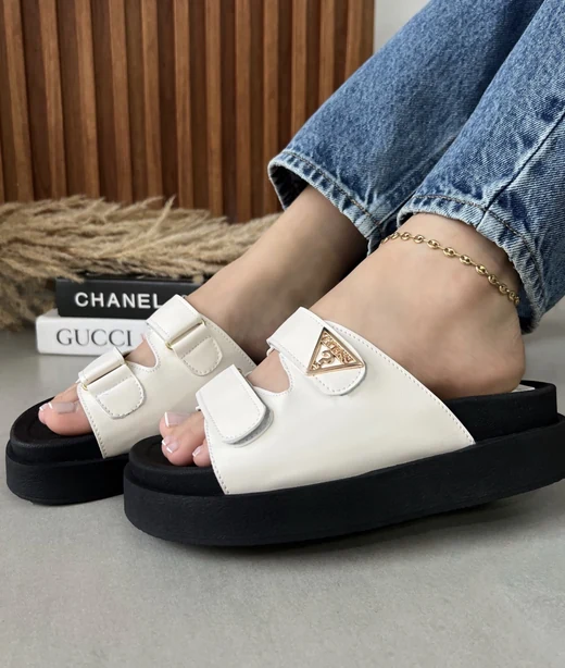 Guess White en Guess White