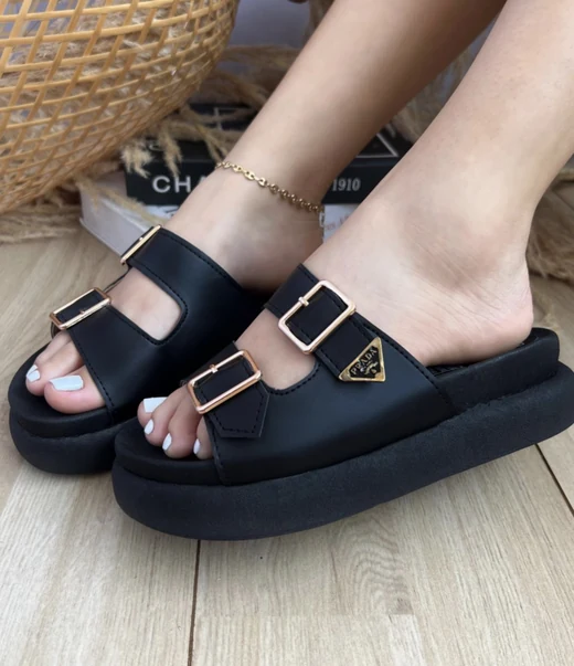 Prada Black en Prada Black