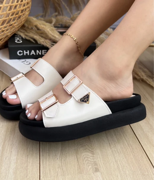 Prada White en Prada White