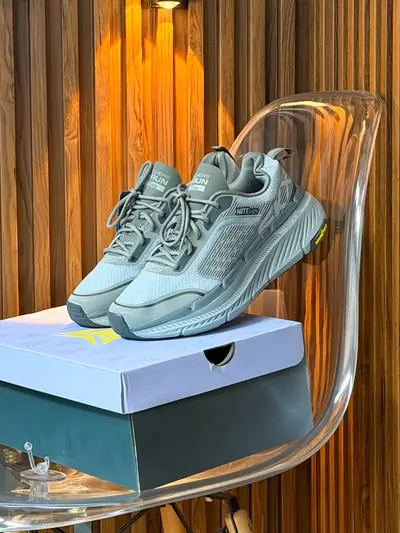 Skechers Go Run Max Run NiteVizn en Skechers Go Run Max Run NiteVizn